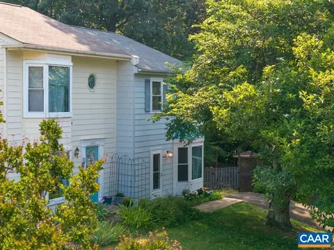 4593 Heather Ct, Charlottesville, VA 22911