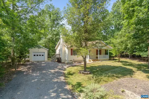 10 Austin Dr, Palmyra, VA 22963 photo 2