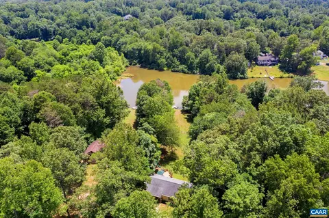 793 Geranium Rd, Ruckersville, VA 22968