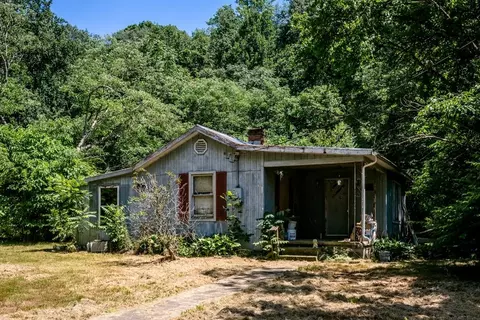 18853 Mt Pleasant Rd, Elkton, VA 22827