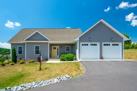 217 Heather Ln, Staunton, VA 24401
