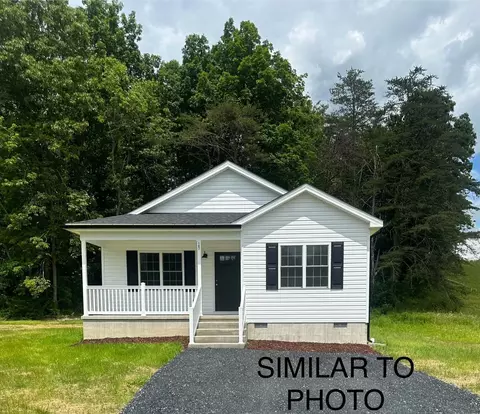 1520 2nd St, Waynesboro, VA 22980