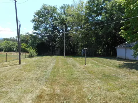 1004 Junior Ave, Shenandoah, VA 22849 photo 4