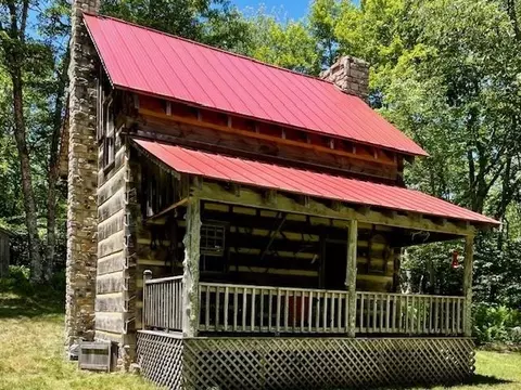 2677 Sounding Knob Rd, Monterey, VA 24465 photo 2