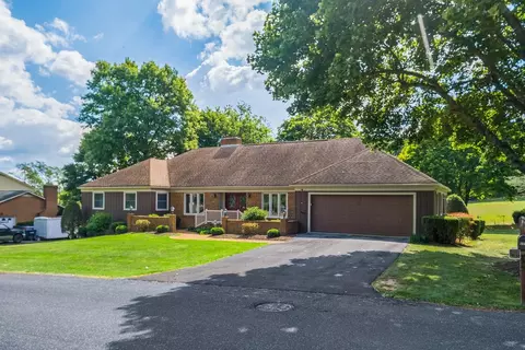 450 Fairway Dr, Harrisonburg, VA 22802