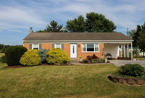 393 East Ave, Broadway, VA 22815