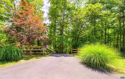 2711 Cardinal Ridge Rd, Charlottesville, VA 22901
