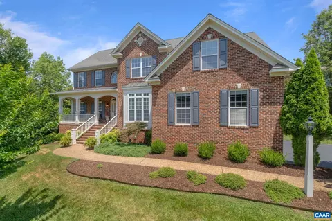 2015 Brownstone Ln, Charlottesville, VA 22901