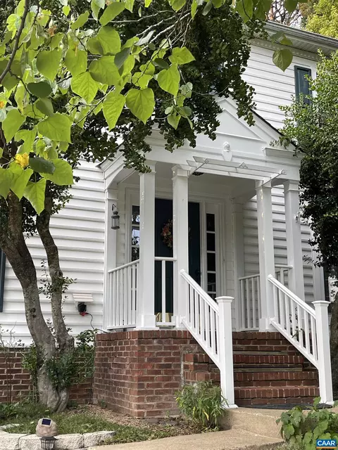 3167 Autumn Woods Dr, Charlottesville, VA 22911
