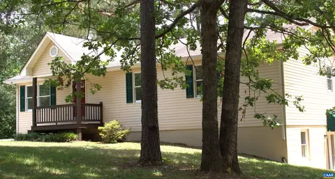 122 Petunia Rd, Ruckersville, VA 22968