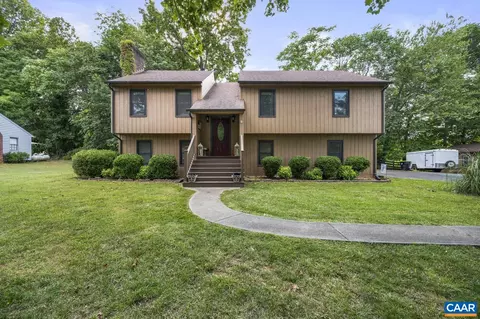 103 Cambridge Dr, Lynchburg, VA 24502