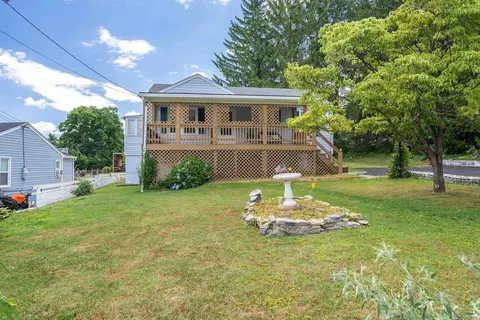 11 East Ave, Staunton, VA 24401