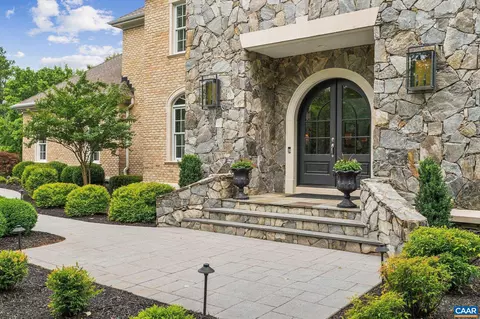 1108 Charterhouse Ct, Keswick, VA 22947
