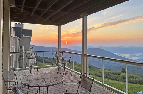 1611 Overlook Condos, Wintergreen Resort, VA 22967