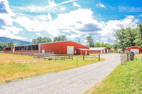 435 Lofton Rd, Raphine, VA 24472 photo 3