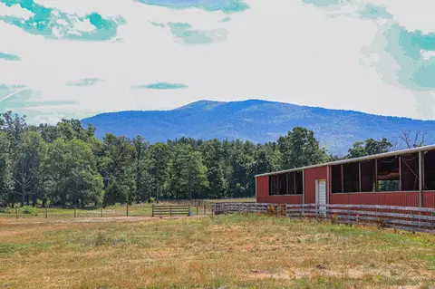 435 Lofton Rd, Raphine, VA 24472 photo 4