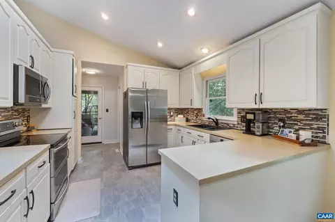 17 Fairway Dr, Palmyra, VA 22963 photo 17
