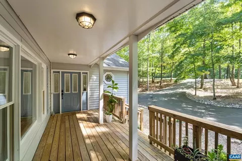 17 Fairway Dr, Palmyra, VA 22963 photo 3