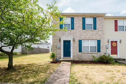 212 Surrey Club Ln, Stephens City, VA 22655