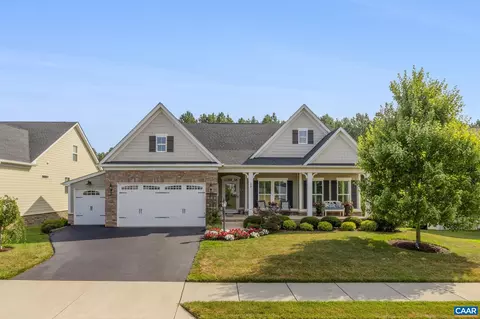 33 Heritage Dr, Zion Crossroads, VA 22942