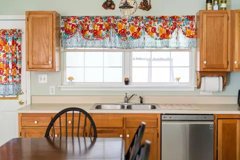 1029 D St, Waynesboro, VA 22980 photo 6