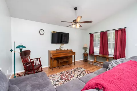 1029 D St, Waynesboro, VA 22980 photo 15