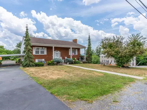 700 Maryland Ave, Shenandoah, VA 22849