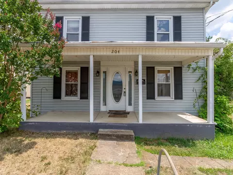 204 N Third St N, Shenandoah, VA 22849 photo 4
