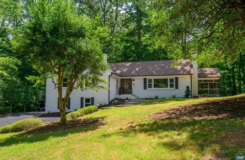 117 S Indian Spring Rd S, Charlottesville, VA 22901