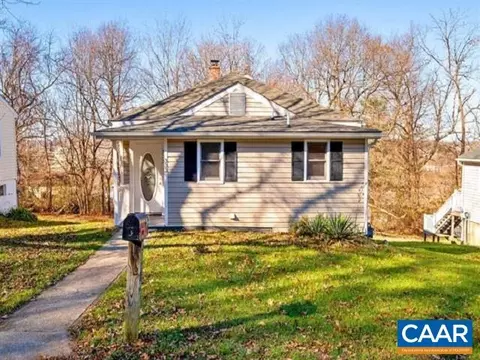 333 S Elkin Ave S, Waynesboro, VA 22980