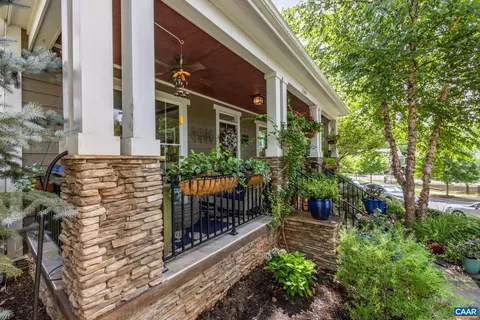 1305 Dabney Grv, Charlottesville, VA 22901 photo 5