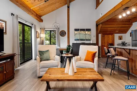 152 Mountain Inn Condos, Wintergreen Resort, VA 22967