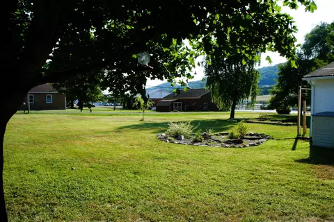 125 E Main St E, Monterey, VA 24465 photo 7
