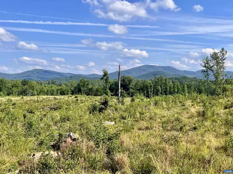7337 Dick Woods Rd, Afton, VA 22920