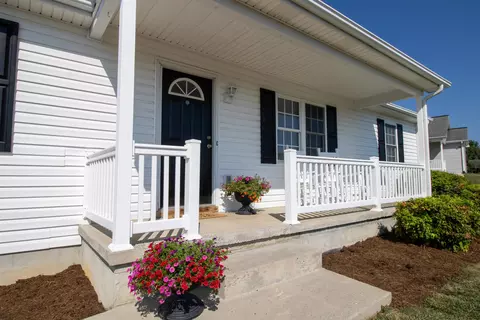37 Danforth Dr, Weyers Cave, VA 24486 photo 5