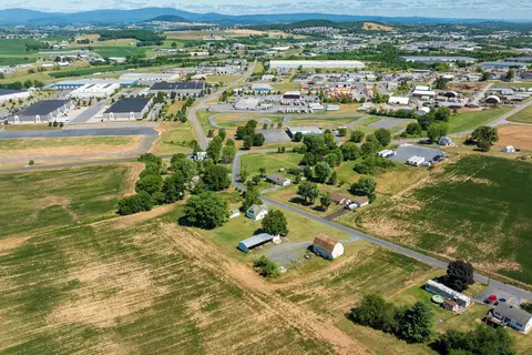 4280 Scholars Rd, Mount Crawford, VA 22841