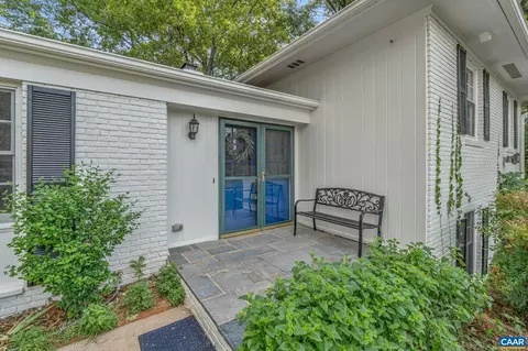 327 Key West Dr, Charlottesville, VA 22911 photo 2