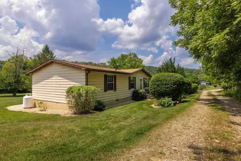40 Ball Diamond Trl, Vesuvius, VA 24483