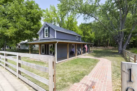 1009 B St, Waynesboro, VA 22980