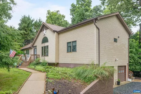49 Amethyst Rd, Palmyra, VA 22963