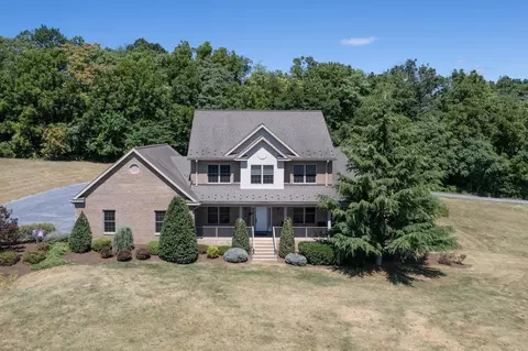 6233 Trissels Rd, Broadway, VA 22815