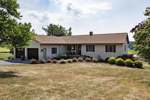 3526 Apple Tree Dr, Harrisonburg, VA 22802