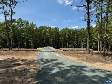 325 Gold Mine Rd, Palmyra, VA 22963