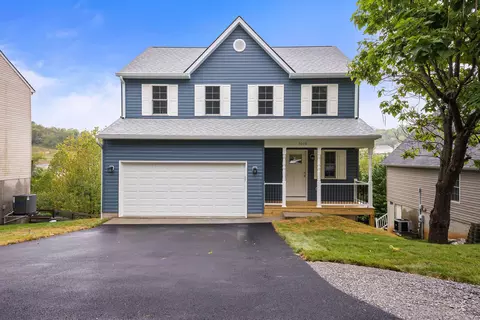 1010 Middlebrook Ave, Staunton, VA 24401