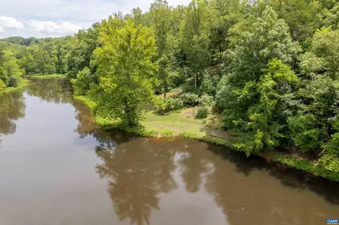 3882 Firehouse Rd, Buckingham, VA 23921