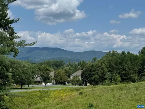 325 Windy Knoll Ln, Charlottesville, VA 22903
