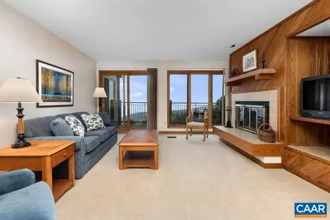 1583 Vistas Condos, Roseland, VA 22967