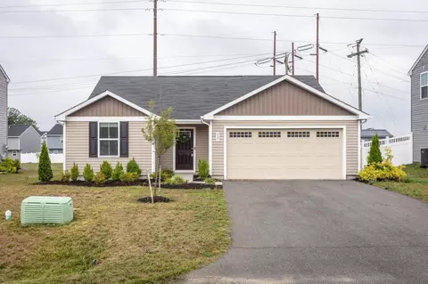 921 Macon Ave, Grottoes, VA 24441