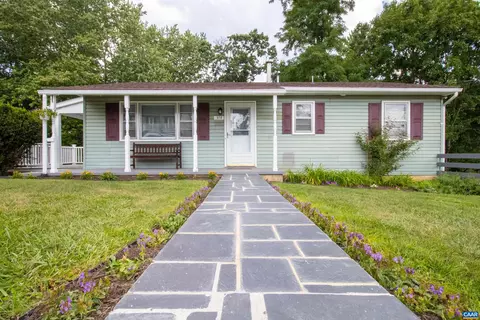 318 Waverley St, Staunton, VA 24401