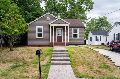 984 S Dogwood Dr S, Harrisonburg, VA 22801